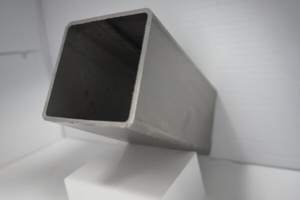 1-1/2" x 1-1/2" x 16ga.(.063") Stainless Square Tube T-304 - Polished